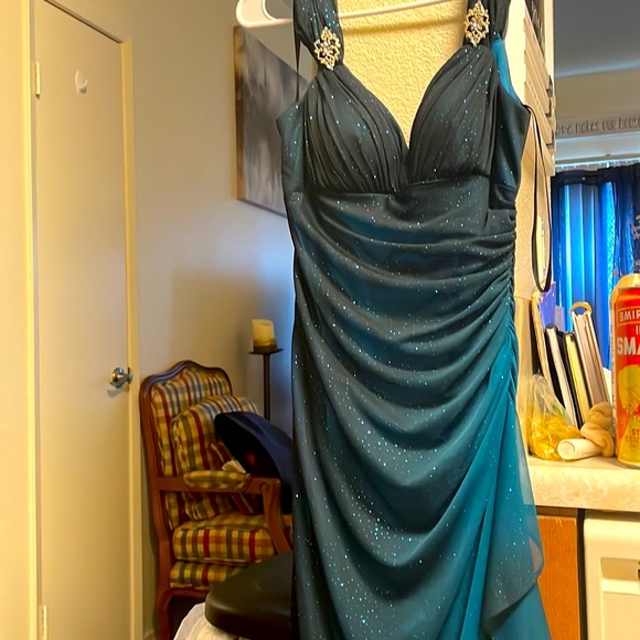 Betsy & Adam | Dresses | Formal Betsy Adam Perfect For Holiday Party Or  Winter Formal | Poshmark